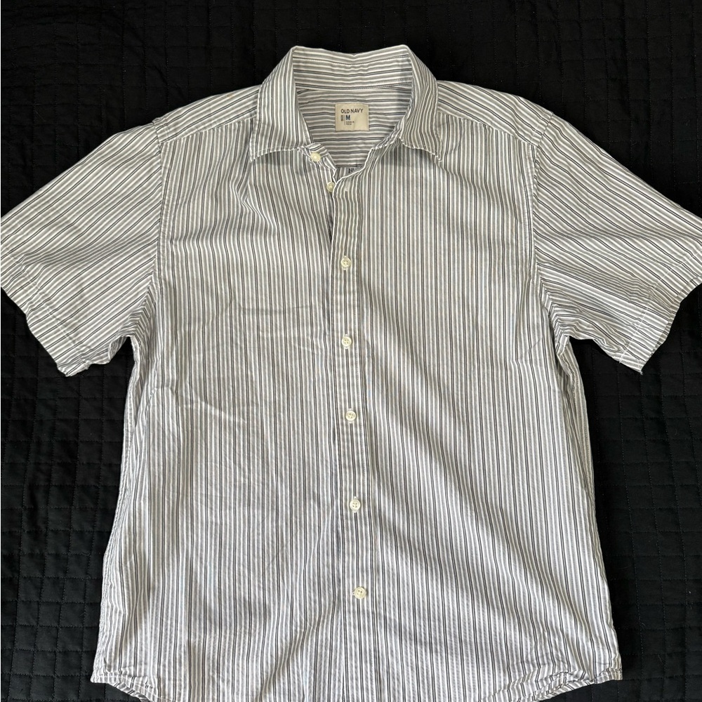 Old Navy Men's White and Black Striped Button Down Shirt